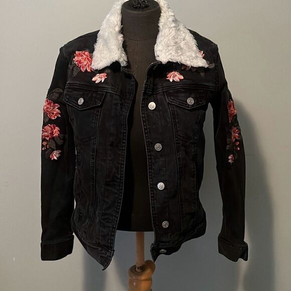 Pacsun Womens Sherpa Embroidered Floral Denim Jacket - Picture 1 of 12